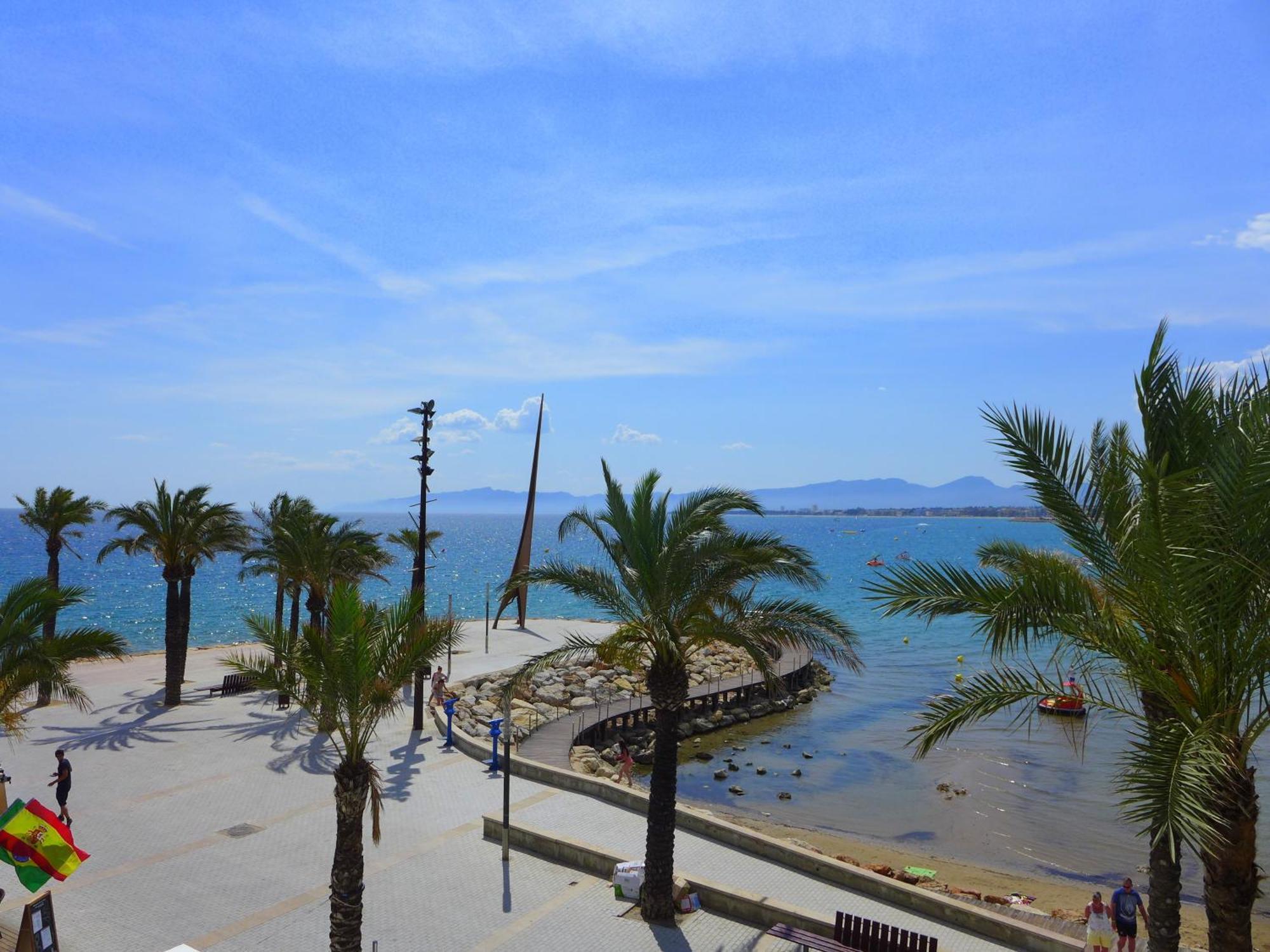 Rentalmar Family Acantilados Salou Buitenkant foto