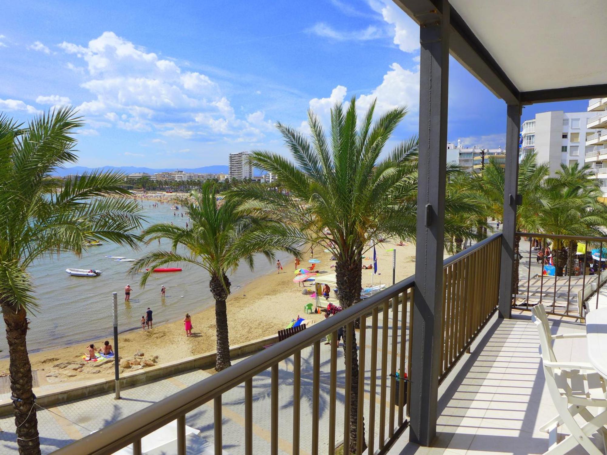Rentalmar Family Acantilados Salou Buitenkant foto