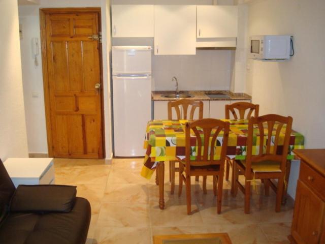 Rentalmar Family Acantilados Salou Kamer foto