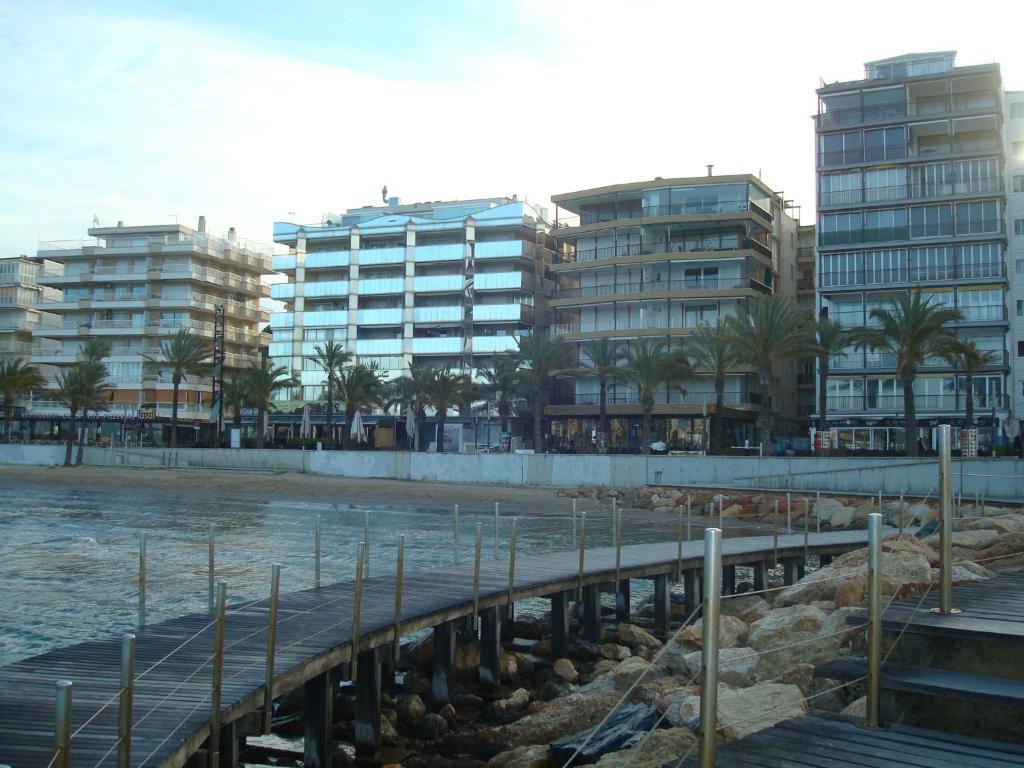Rentalmar Family Acantilados Salou Buitenkant foto